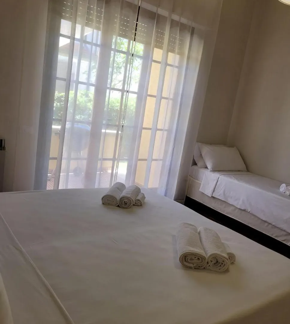 Holiday home Giuliana'S House By The Sea In Tuscany Torre del Lago Puccini